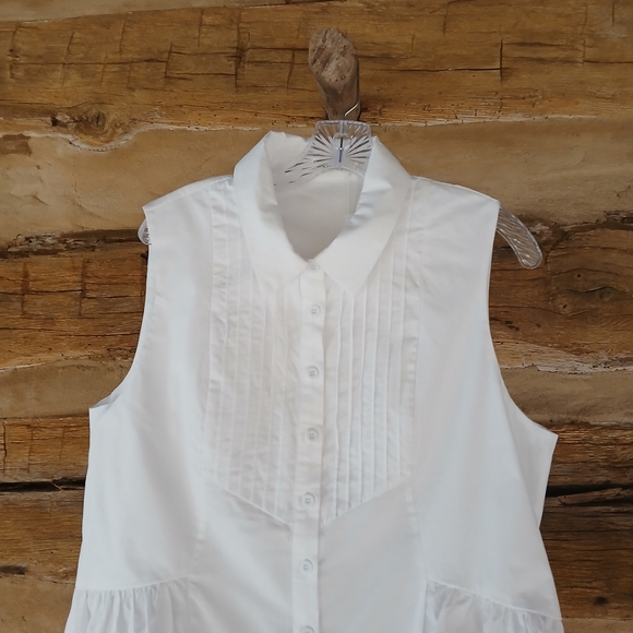 Maye White Sleeveless Button Down Shirt Large - Picture 2 of 9